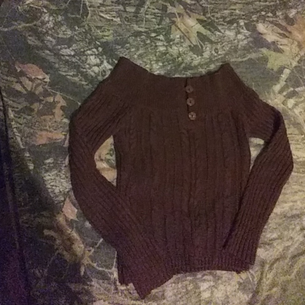 Brown sweater